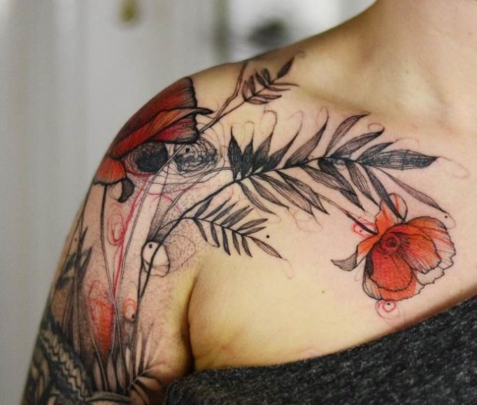 татуировка на плече маки, женский эскиз