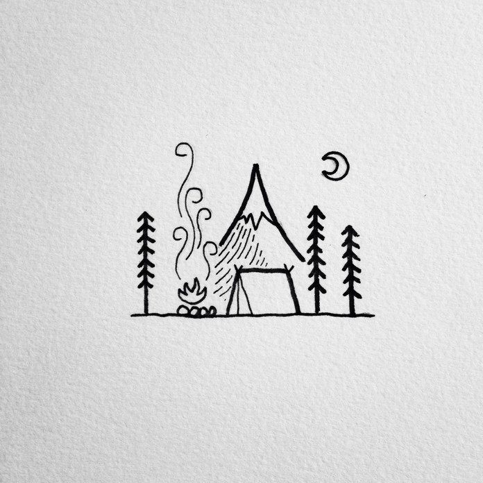 Палатка костер и лес
