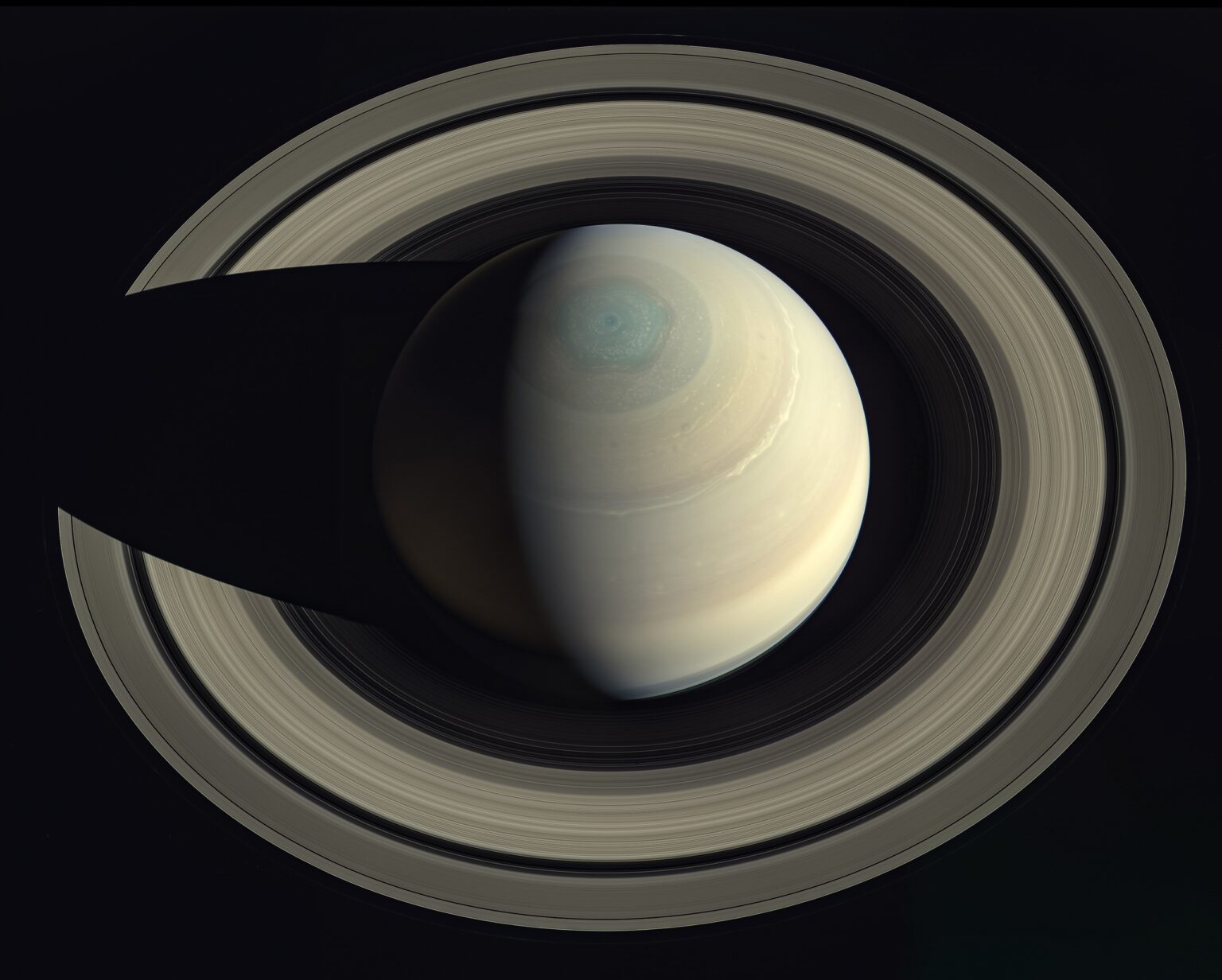 Кольца сатурна реальные